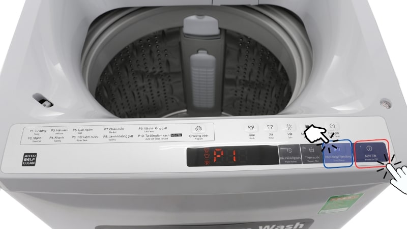 Nút nguồn và nút Start/Pause trên máy giặt Hitachi