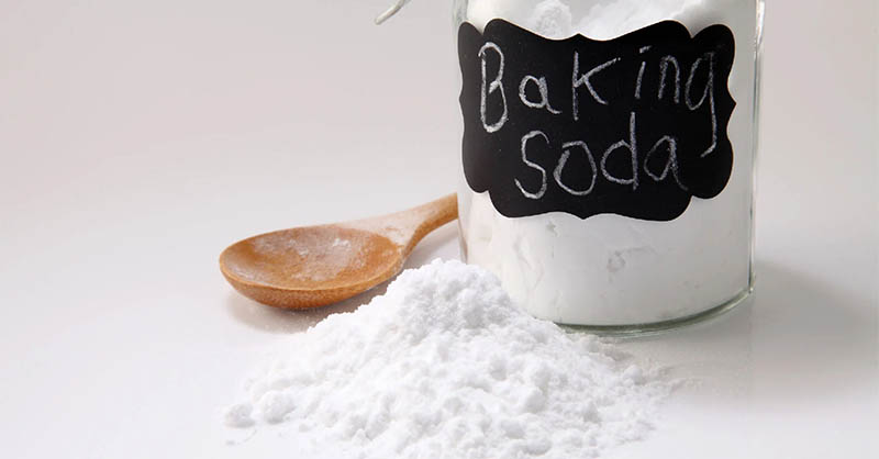 Baking soda có thể khử đi mùi hôi khó chịu trong tủ lạnh