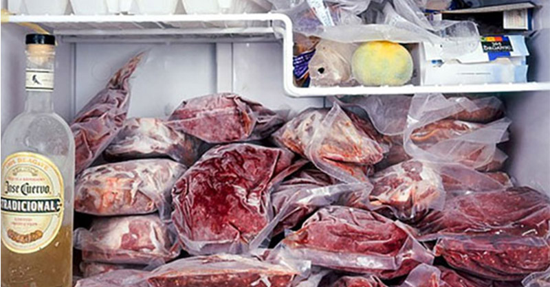 Không bảo quản quá nhiều thực phẩm để đảm bảo khí lạnh được lưu thông