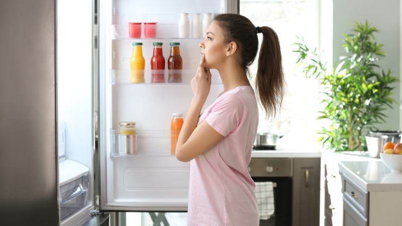 Hạn chế mở cửa tủ lạnh để tránh thất thoát nhiệt
