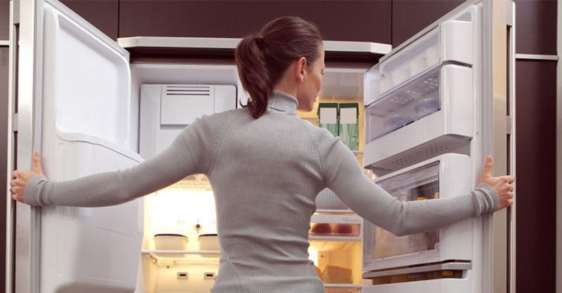 Không nên mở tủ lạnh quá thường xuyên