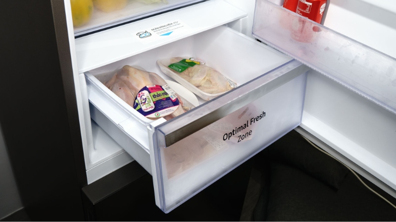 Ngăn đông mềm trong tủ lạnh hỗ trợ bảo quản thực phẩm tươi sống